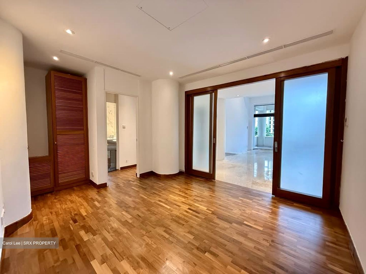The Colonnade (D10), Condominium #566276751